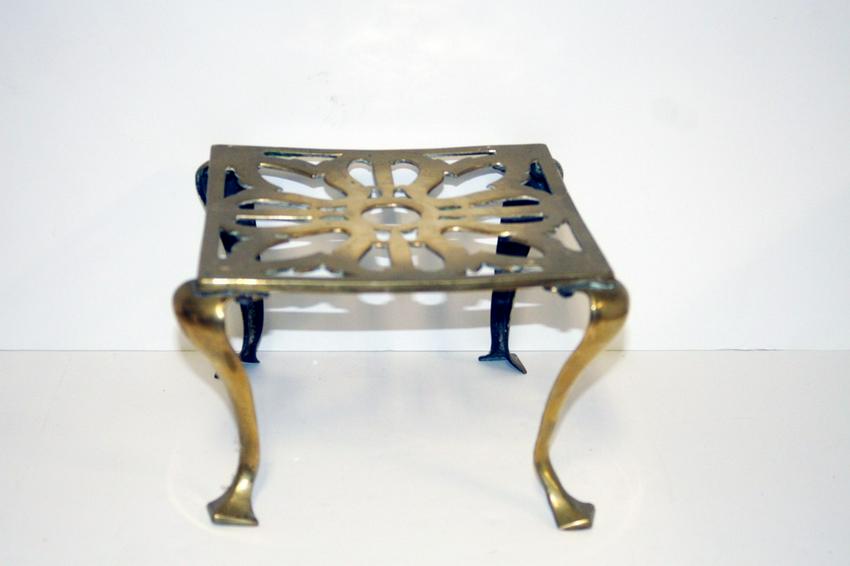 A mid 19th century English brass pot stand (1 of 1)