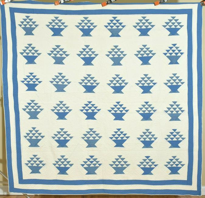 30's Blue & White Baskets Quilt (1 of 11)