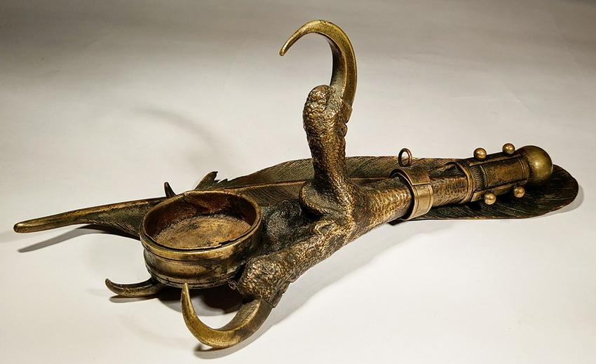 Evocative Bronze Eagle Claw Inkwell (1 of 4)