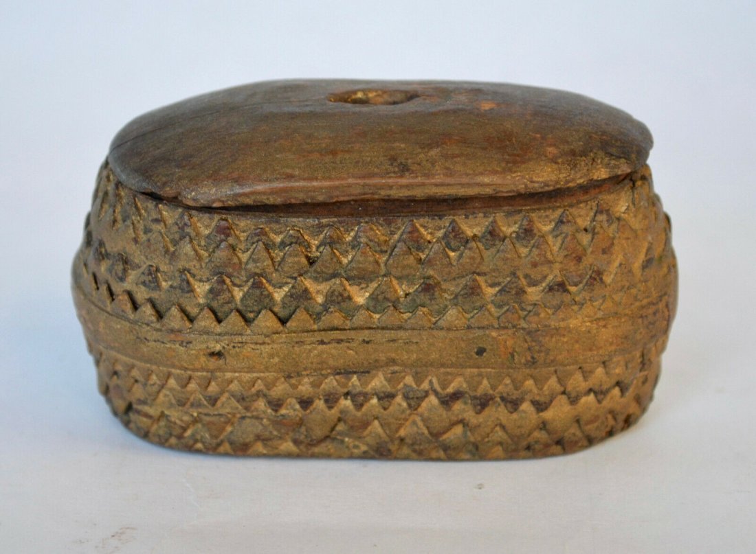 Birch Bark and Wood Snuff Box; Birch Bark and Wood (1 of 6)