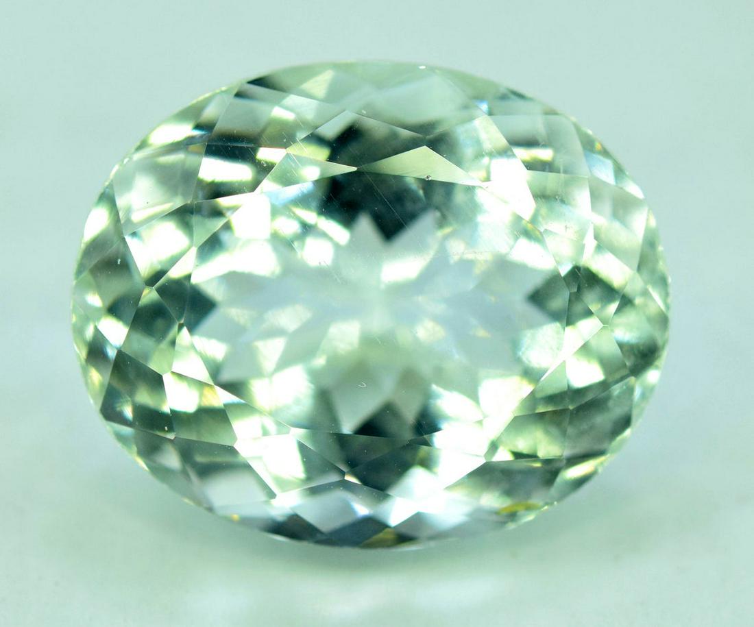 Aquamarine Natural Gemstone from Pakistan - 10.15Crt -: Materials: Gem type: Aquamarine Carat weight: 10.15 Description Aquamarine Natural Gemstone from Pakistan Weight: 10
