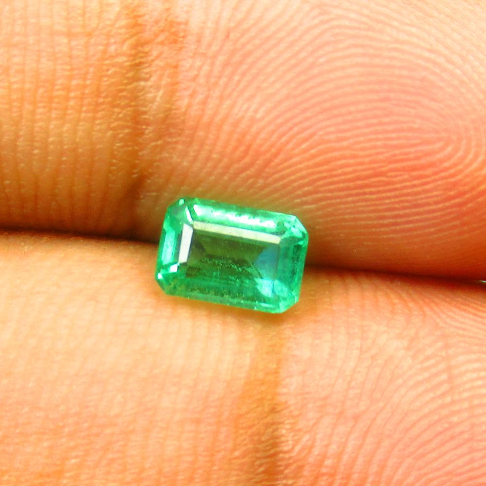 0.87 Ct Natural Zambian Emerald Octagon Cut (1 of 2)