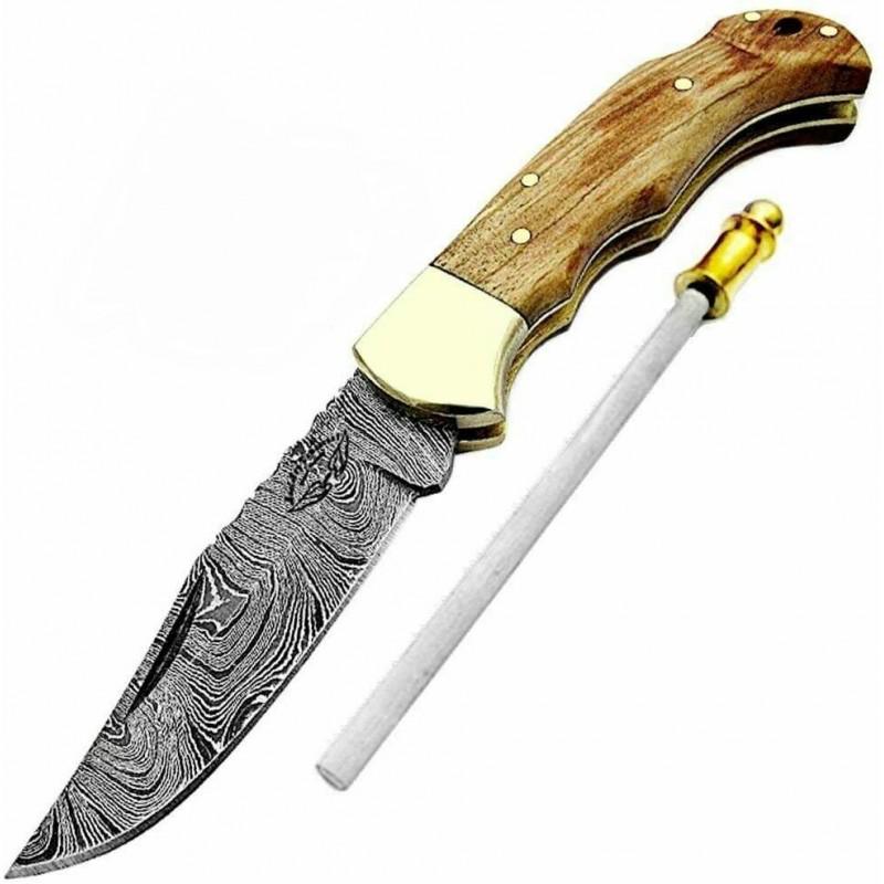 Sharp damascus steel knife buffalo horn wood: Knife "Armadillo" The Damascus knife is wear-resistant and effective. It can serve the owner for decades. The metal does not need sharpening and can withstand heavy loads. The product does not lose it