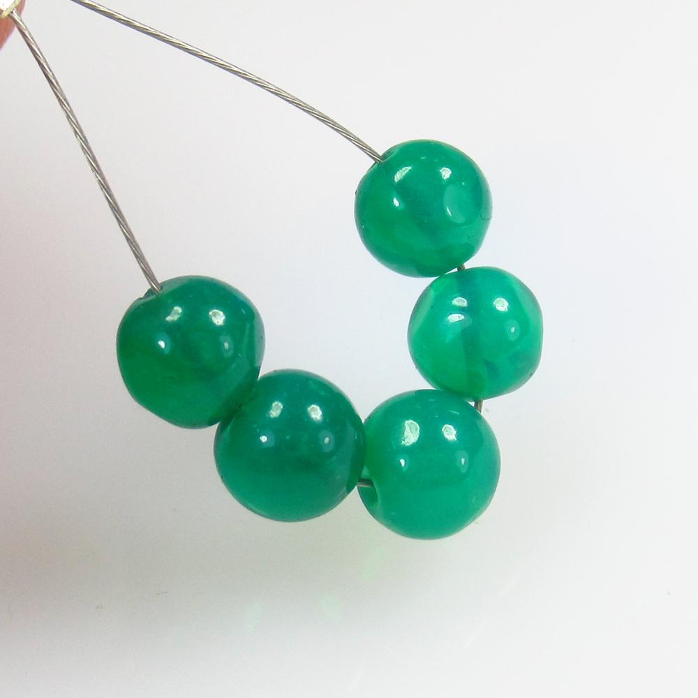 3.20 Ct Natural 5 Drilled Green Fire Opal Beads (1 of 2)