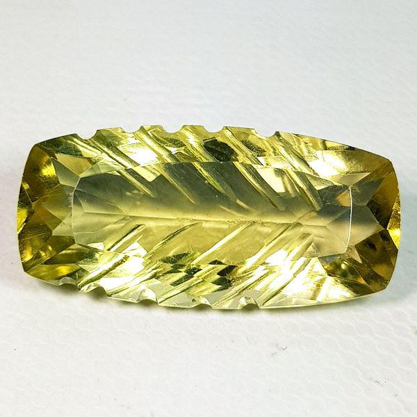 Natural Lemon Quartz Rectangular Flower Cut 10.90 ct: No Reserve! Title: Natural Lemon Quartz Rectangular Flower Cut 10.90 ct Color/Clarity: VS Gemstones: Loosegemstone Carat Weights: 10.9 Size/Dimensions: 22.40 x 10.70 x 6.90 Additional Information: Rec