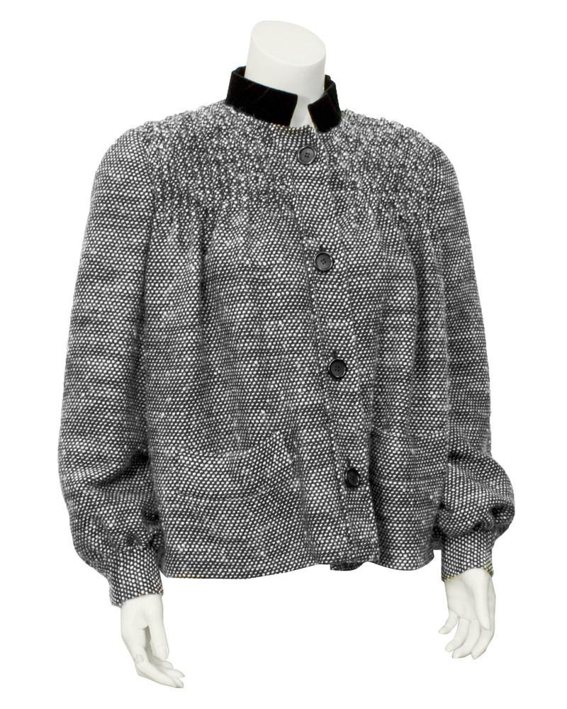 Bill Blass Black & white boucle short swing jacket: Brand: Bill Blass Title: Bill Blass Black & white boucle short swing jacket Additional Information: Very cute 1980's Bill Blass short swing jacket. Black and white boucle with ruching across the colla