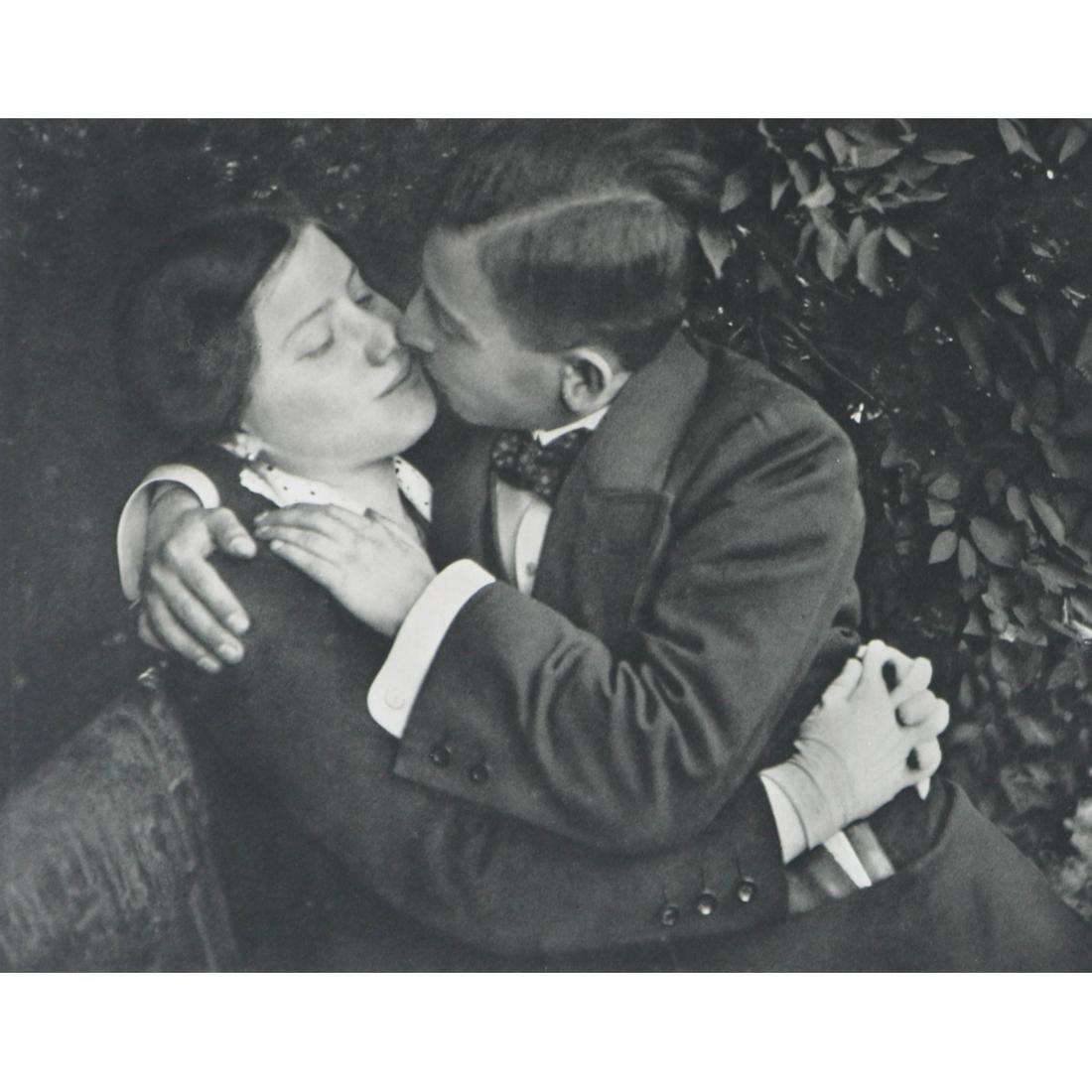 ANDRE KERTESZ - Lovers, 1915 Budapest: Artist: ANDRE KERTESZ Print Title: Lovers, 1915 Budapest Medium: Sheet-Fed Gravure Printing Date:1970's Printed in France Image size approx. 5.5 x 7.25 inches Andre Kertesz (1894-1985) born Kertesz An