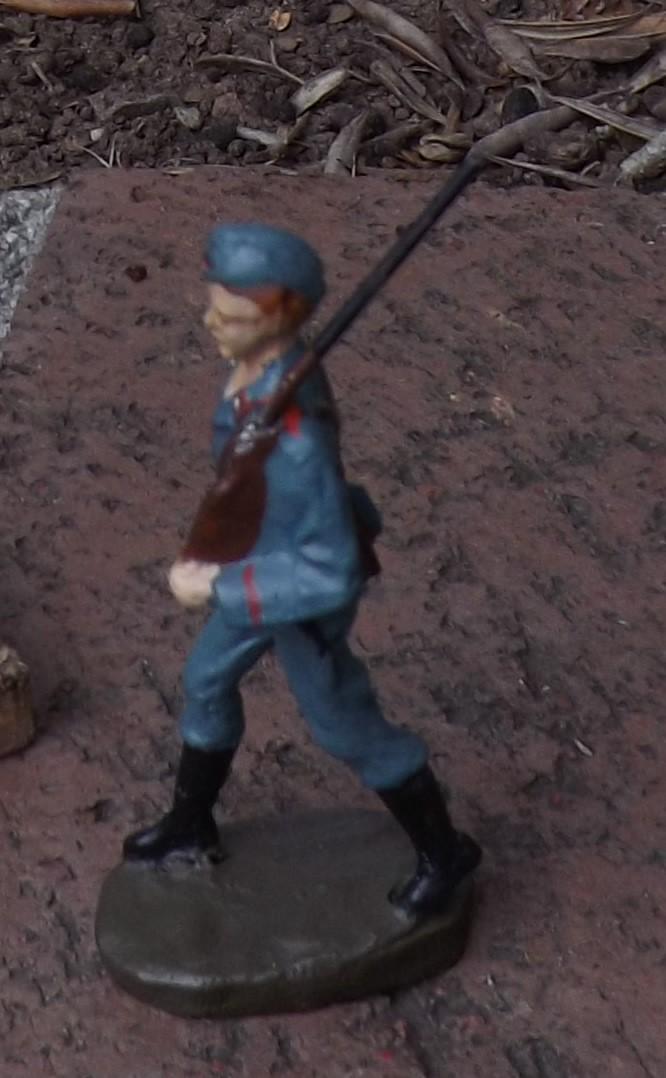 Elastolin (made in Germany) soldier, original 1930's, (1 of 4)