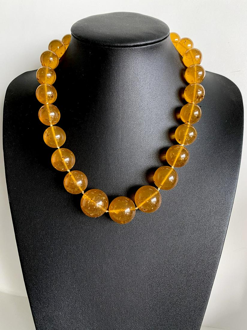 Unique and Splendid Amber Necklace made from Round (1 of 10)