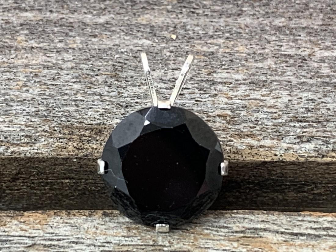 Black Spinel Natural Gemstone .925 Sterling Pendant: No Reserve! Title: Black Spinel Natural Gemstone .925 Sterling Pendant Materials:Sterling Silver Dimensions: 10 mm Shipping: Domestic: Flat-rate of $7.00 to anywhere within the contiguous U.S. Interna