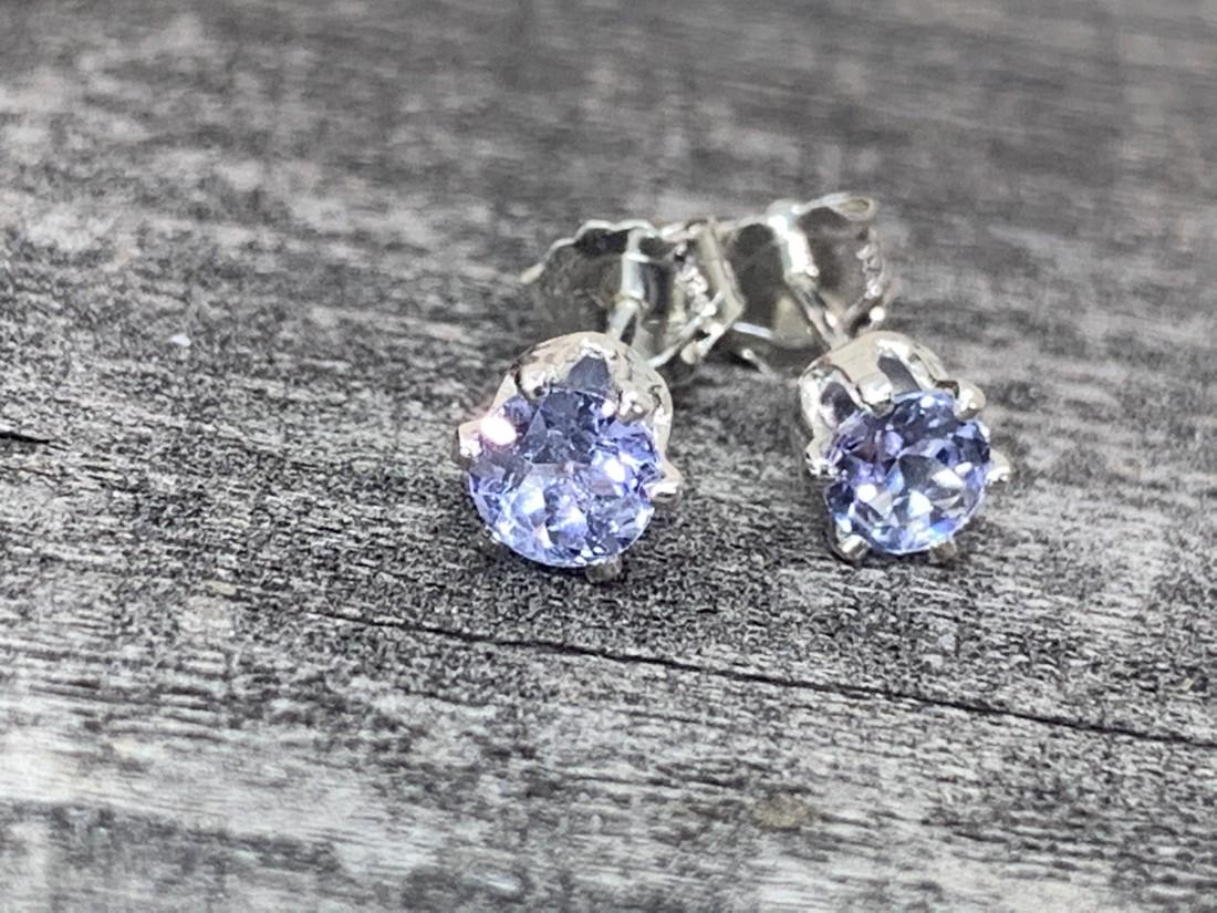 Tanzanite Natural Gemstone .925 Sterling Earrings: No Reserve! Title: Tanzanite Natural Gemstone .925 Sterling Earrings Materials:Sterling Silver Dimensions: 4 mm Shipping: Domestic: Flat-rate of $7.00 to anywhere within the contiguous U.S. Internatio