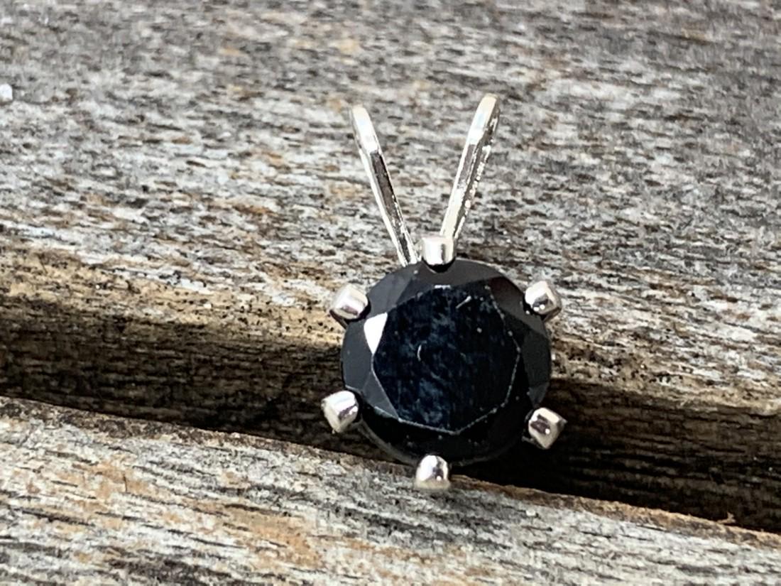 Black Spinel Natural Gemstone .925 Sterling Pendant: No Reserve! Title: Black Spinel Natural Gemstone .925 Sterling Pendant Materials:Sterling Silver Dimensions: 6 mm Shipping: Domestic: Flat-rate of $7.00 to anywhere within the contiguous U.S. Internat