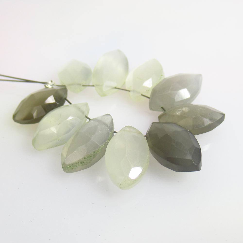 24.14 Ctw Natural 10 Moonstone Drilled Marquise Beads: No Reserve! Title: 24.14 Ctw Natural 10 Moonstone Drilled Marquise Beads Stone Clarity: Semi -Transparent Gemstones: Moonstone Beads Size/Dimensions: 24.14 Carat Weights: 11.3x6.9 - 13.2x6.8 mm / 10 P