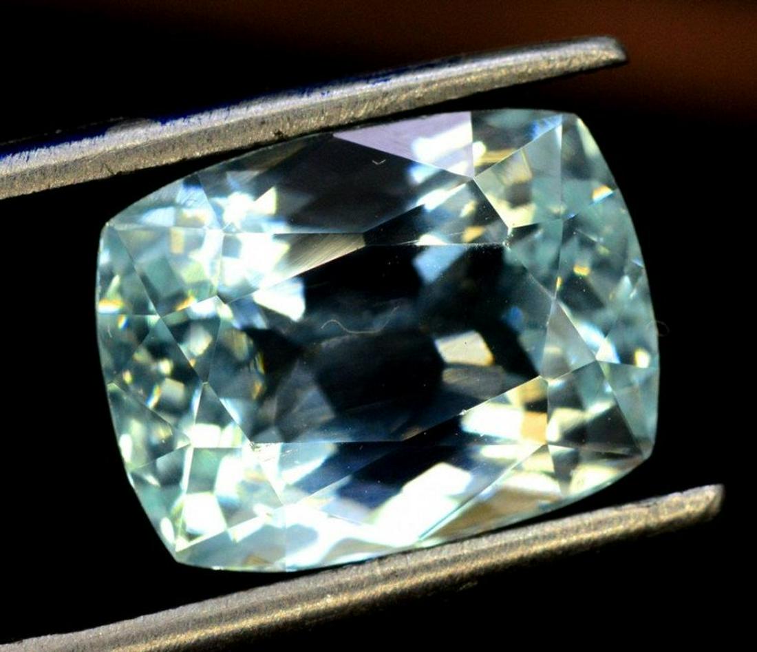5.90 cts cts Untreated Princess Cut Aquamarine Gemstone: Materials: Gemstone, Aquamarine Carat weight: 5.90 Description 5.90 cts cts Untreated Princess Cut Aquamarine Gemstone from Pakistan Weight : 5.90 carat Size : 11 x 9 x 8 mm Treatment : Natural Origin