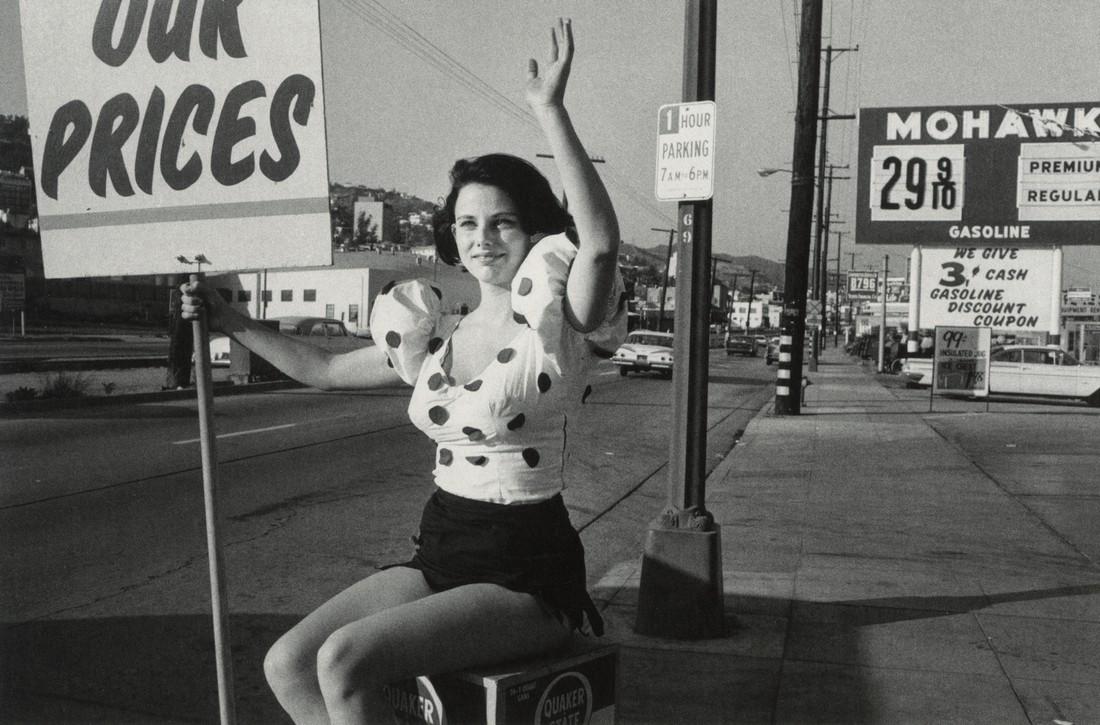 BRUCE DAVIDSON - Holding a Sign, Los Angeles, CA, 1964 (1 of 1)