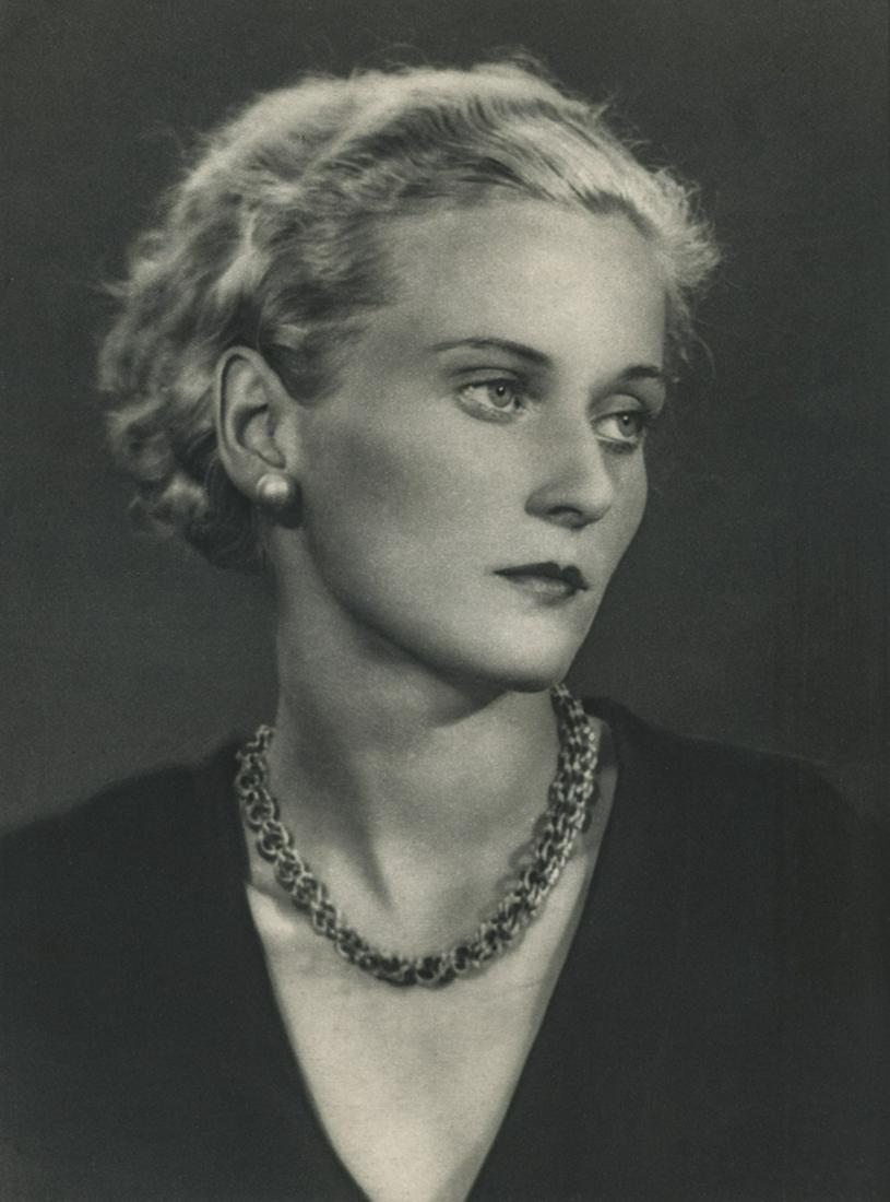 MAN RAY - Mrs. Hubbell (1 of 1)