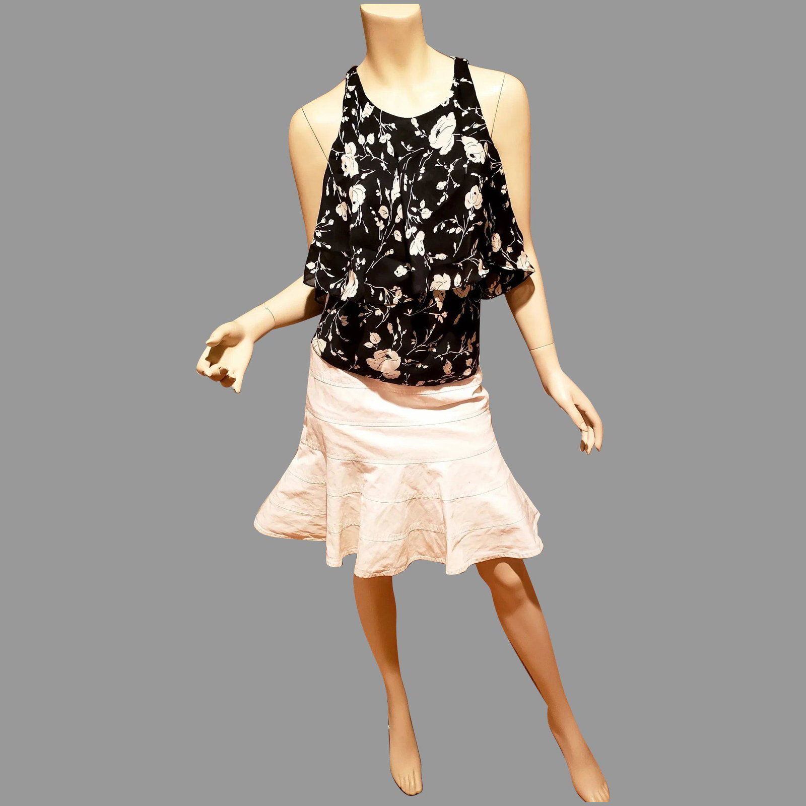 Vtg Polo Ralph Lauren skirt and silk top Ensemble: Magnificent cotton frill skirt and silk black and white floral top by Polo Ralph Lauren. Young and beautiful but not broke this outfit is Gorgeous. In amazing vintage condition A size 6 for both skirt