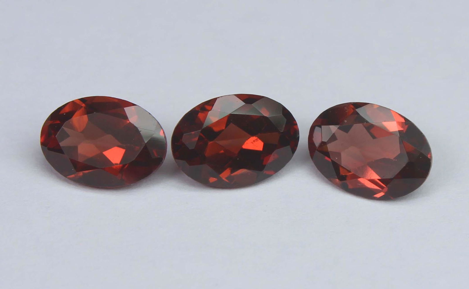 2.89 Cts Natural Almandite Garnet Lot (1 of 3)