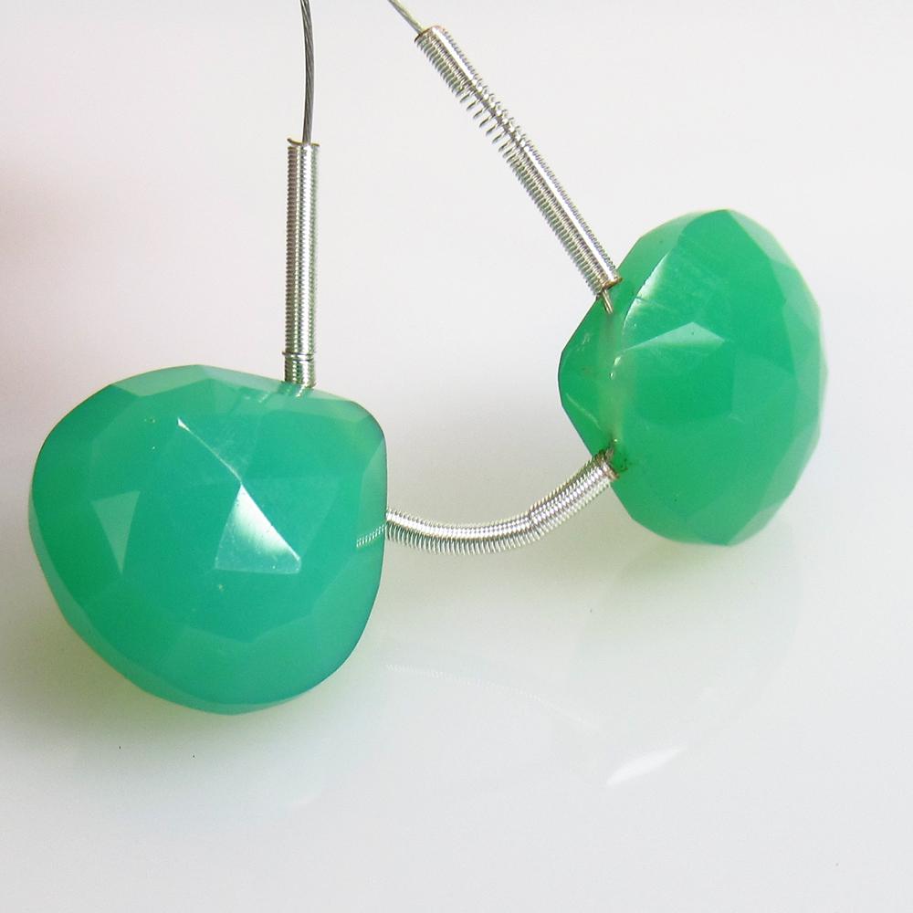 14.50 Ct Natural 2 Green Chrysophrase Drilled Pear (1 of 2)