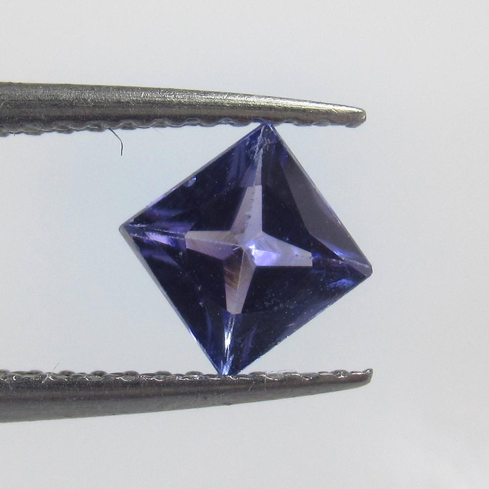 0.63 Ctw Natural Tanzanite Princess Cut: No Reserve! Title: 0.63 Ctw Natural Tanzanite Princess Cut Stone Clarity: VVS Gemstones: Tanzanite Size/Dimensions: 0.63 Carat Weights: 5.20 x 5.20 x 3.10 mm Additional Information: Top Class Luster /