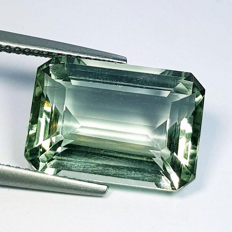 10.05 Ct AAA Grade Gem Superb Emerald Cut Natural Green (1 of 5)