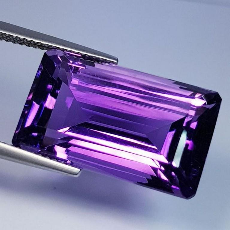 Top Quality Emerald Cut Natural Amethyst 19.96 Ct (1 of 5)