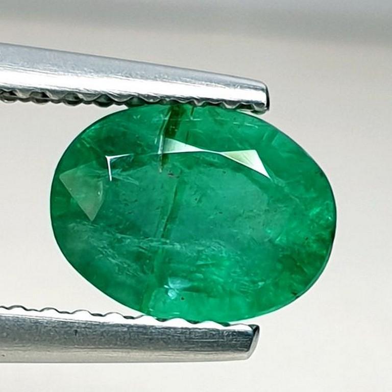 Natural Emerald Oval Cut 1.25 ct (1 of 5)