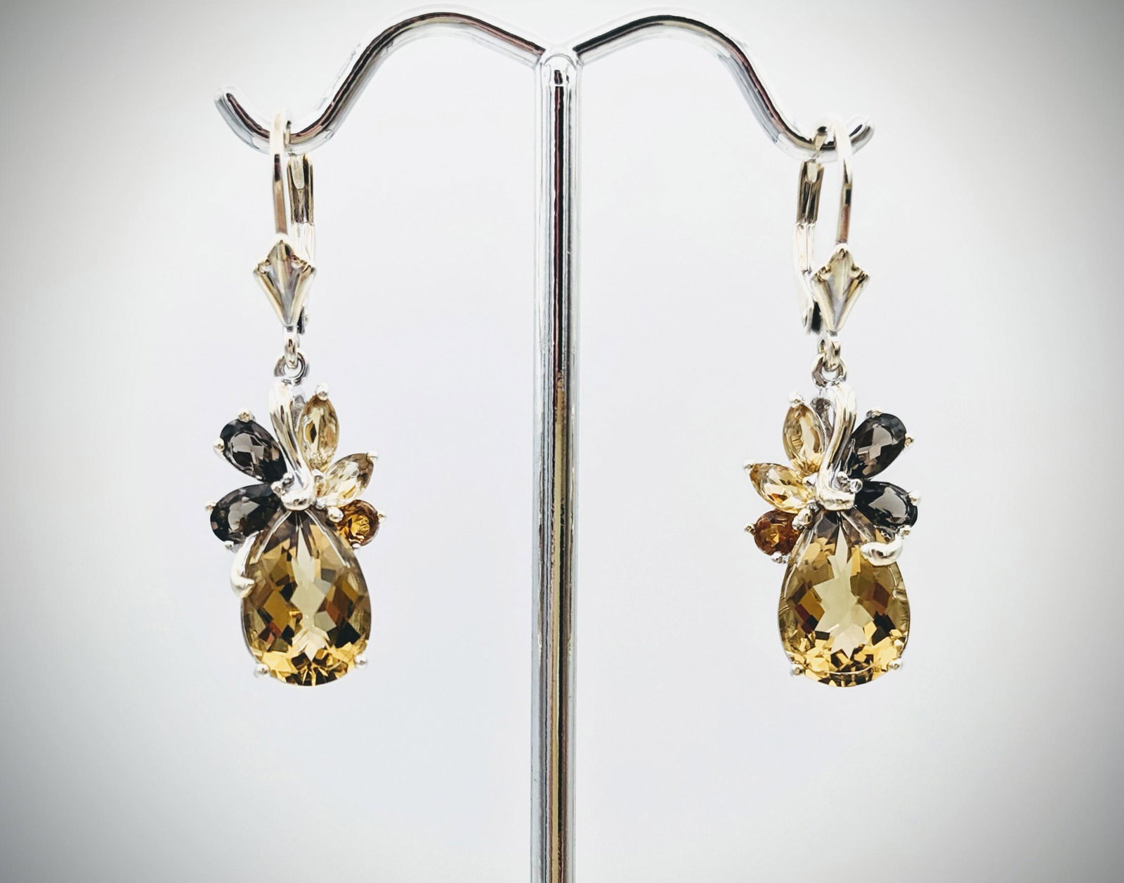 Chrysoberyl, Smoky Quartz, Orange Brown & Yellow: Title: Chrysoberyl, Smoky Quartz, Orange Brown & Yellow Citrine Earrings Brand: Jean Lin Collection Metal Purity: 925 Sterling Silver Gemstones: Chrysoberyl, Smoky Quartz, Orange Brown & Yellow Citrin