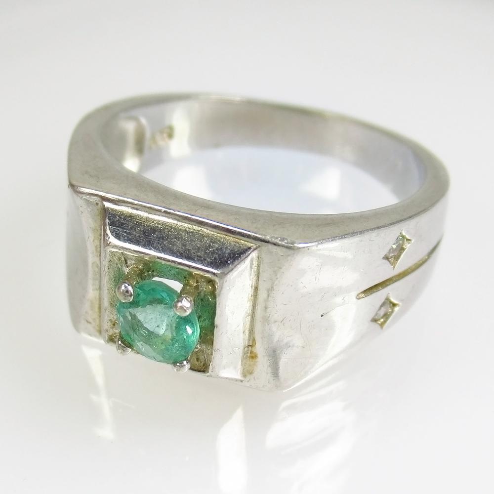 6.25 g 925 Sealed Silver 0.50 Ct Natural Emerald Ring (1 of 8)