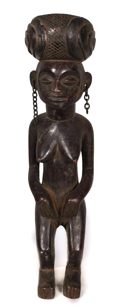 Ancestor figure – Wood – Chokwe – DR Congo: No Reserve! Title: Ancestor figure – Wood – Chokwe – DR Congo Description: Exhibiting a wide diversity in size, symbolism, intimacy and style. African female figures depict the ideals of beauty,