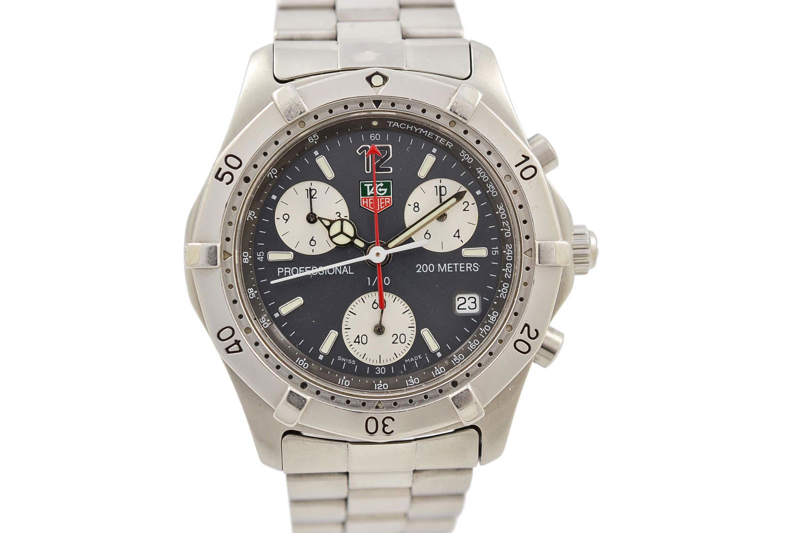 Tag Heuer 2000 Series CK1113 Quartz Chronograph Gents: Title: Tag Heuer 2000 Series CK1113 Quartz Chronograph Gents Watch Brand: Tag Heuer Date: 1990s Model: 2000 Series Movement: Quartz Functions: Time and date Case Metal: Stainless Steel Case Size: 38mm