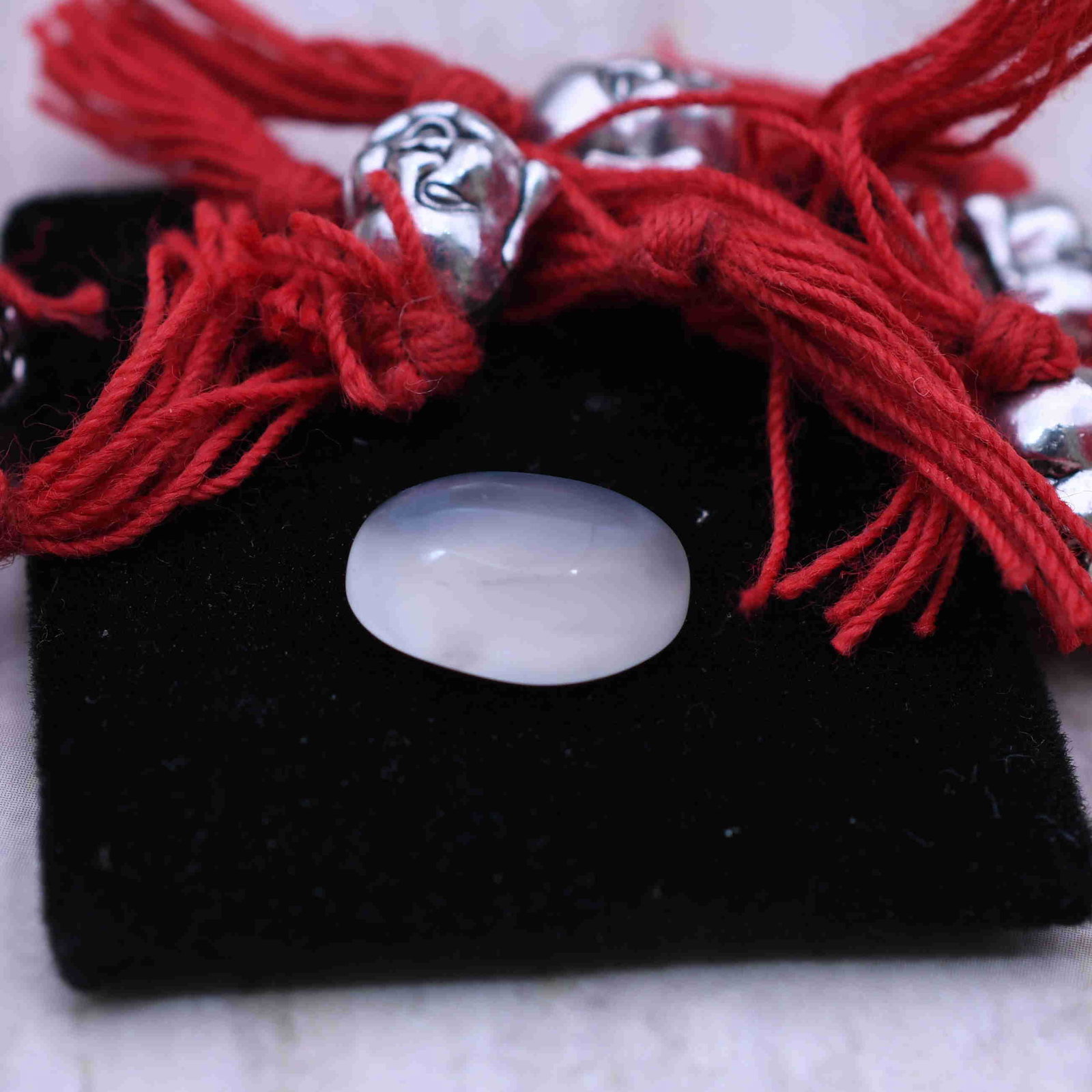 4.86 Ct Loose Certified Sri Lankan Moonstone Gemstone: Title: 4.86 Ct Loose Certified Sri Lankan Moonstone Gemstone Metal Purity: Carat: 4.86 Ct, Quality: Good - Excellent, Origin - Sri Lanka Gemstones: Year 2020 Carat Weights: Sri lanka Size/Dimensions: 