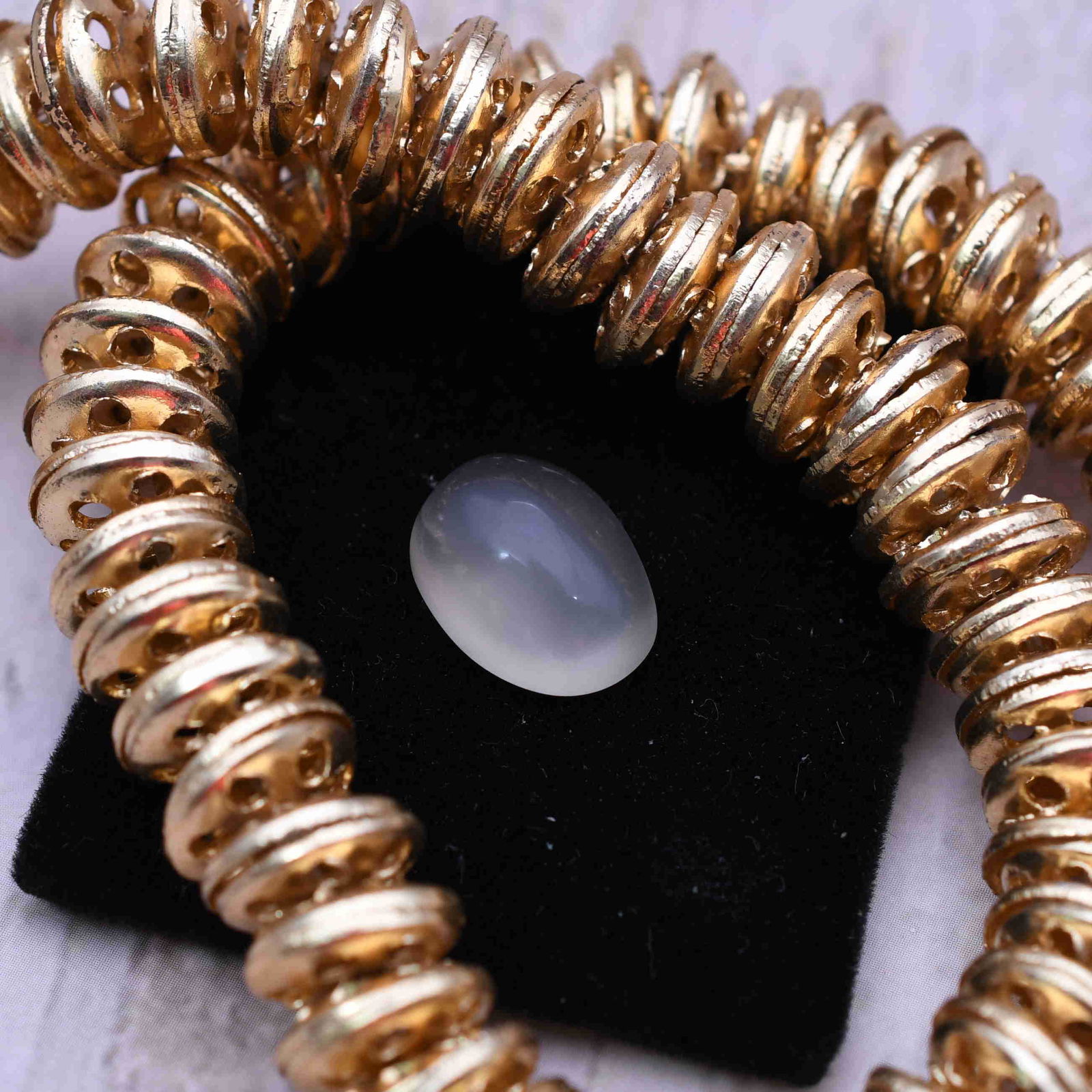 6.69 Ct Earth Mined Real Certified Moonstone Gemstone (1 of 2)