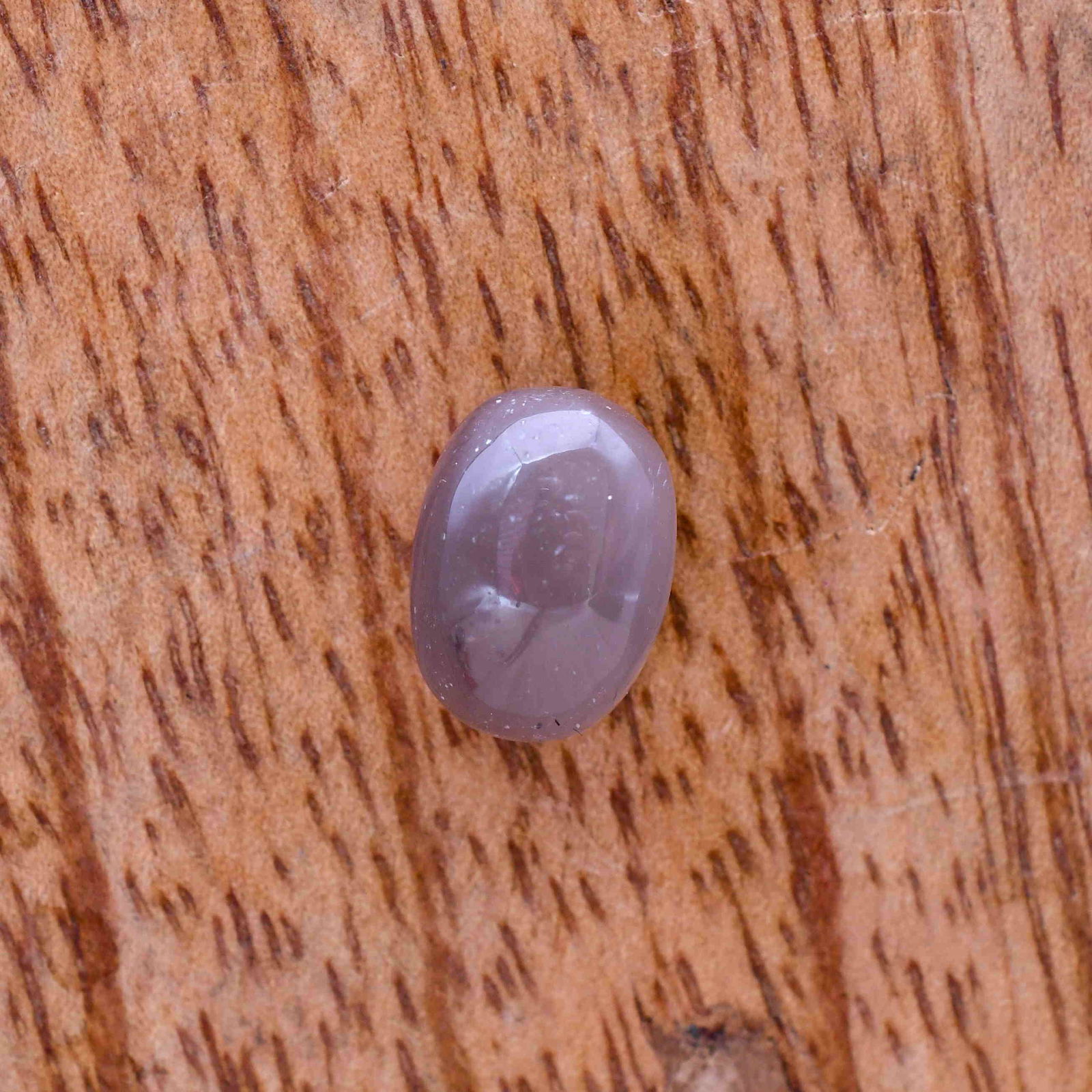5.91 Ct Faceted Certified Natural Sri Lankan Moonstone: No Reserve! Title: 5.91 Ct Faceted Certified Natural Sri Lankan Moonstone Gemstone Metal Purity: Carat: 5.91 Ct, Quality: Good - Excellent, Origin - Sri Lanka Gemstones: Year 2020 Carat Weights: Sri l
