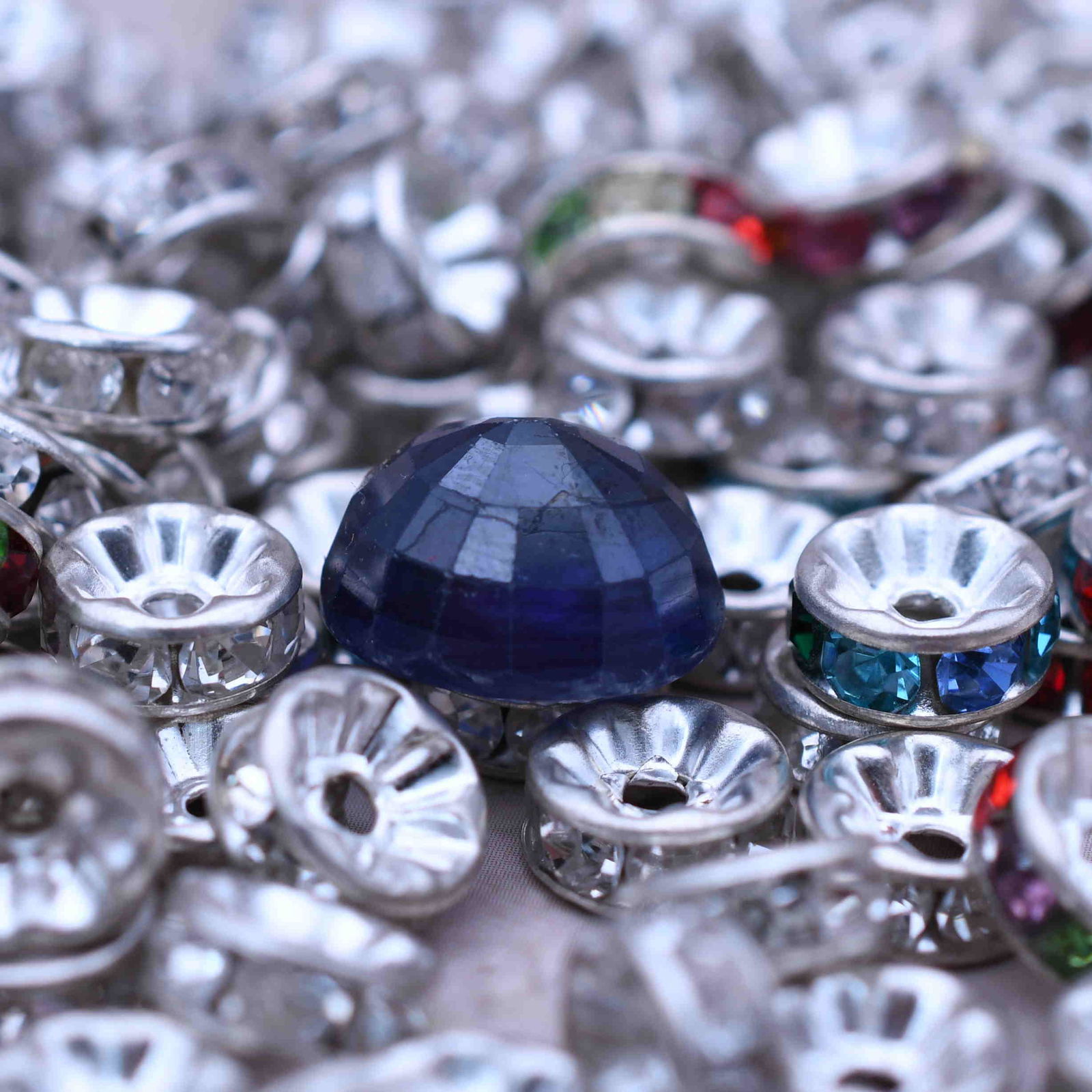 12.19 Ct Faceted Sri Lankan Blue Sapphire Gemstone (1 of 3)