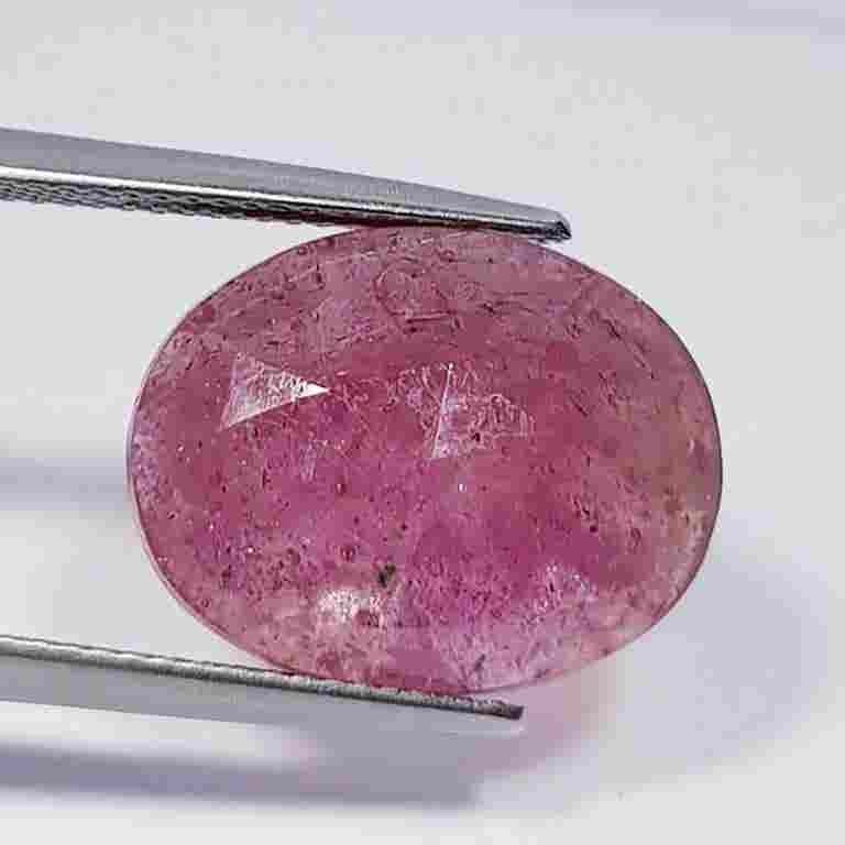 12.24 ct Natural Faceted Ruby (1 of 5)