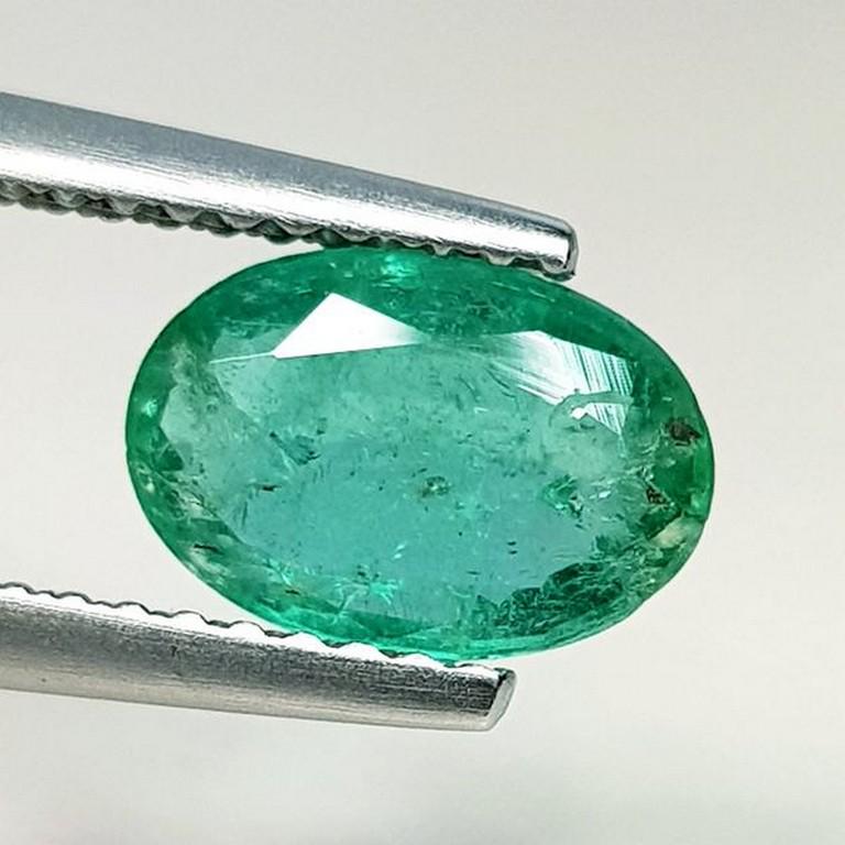Natural Emerald Oval Cut 1.14 ct (1 of 5)