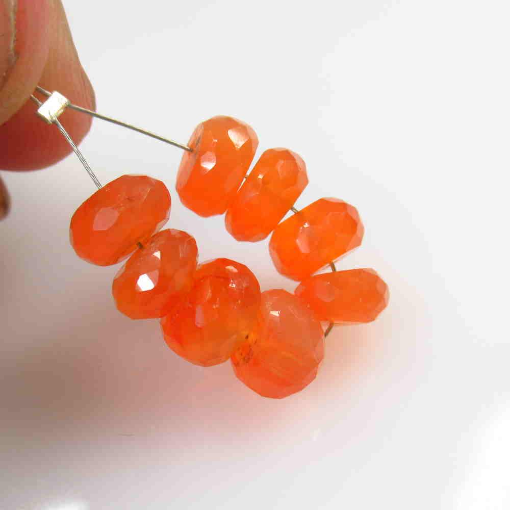 17.31 Ctw Natural 8 Carnelian Drilled Round Beads: No Reserve! Title: 17.31 Ctw Natural 8 Carnelian Drilled Round Beads Stone Clarity: Semi-Transparent Gemstone:Carnelian Beads Carat Weight: 17.31 Size/Dimensions: 7.30 - 8.00 mm / 8 Pc's Additional In