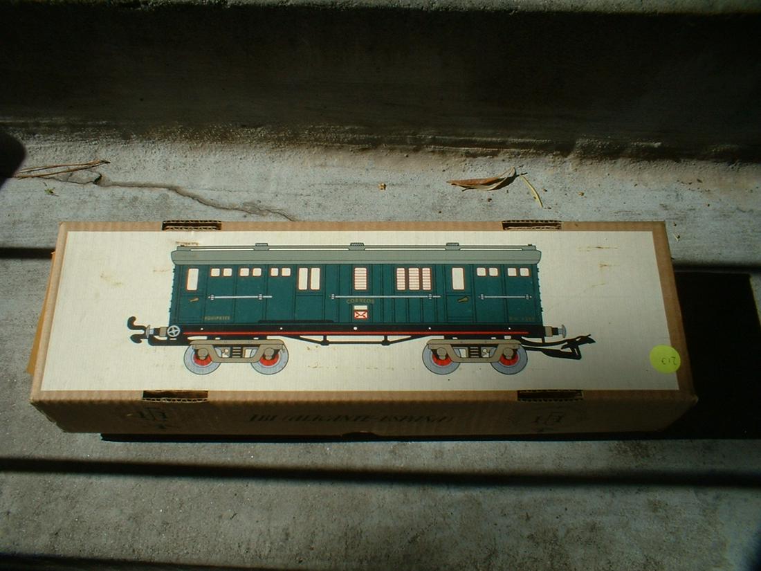 O-scale tinplate post car by Paya - Alicante (Spain), (1 of 3)