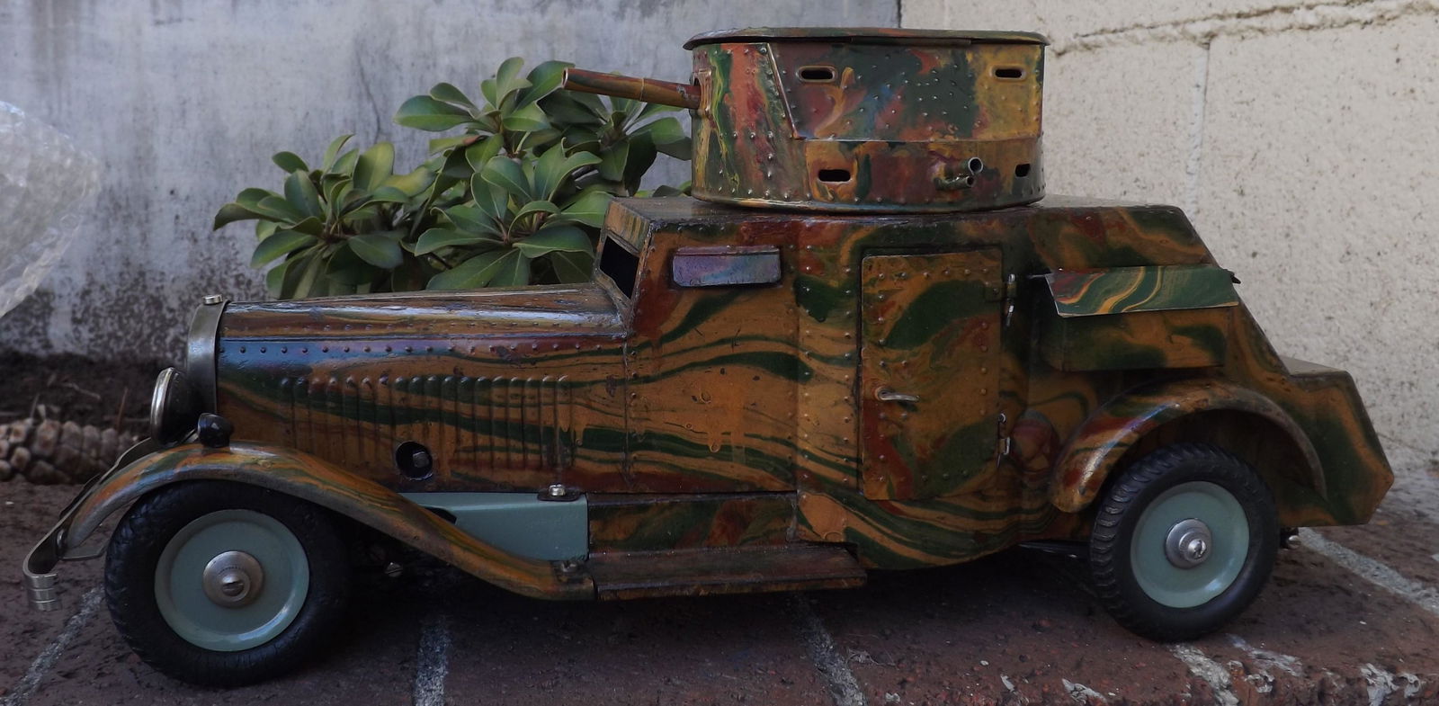 The "Holy Grail" of the Marklin military toys, the (1 of 7)