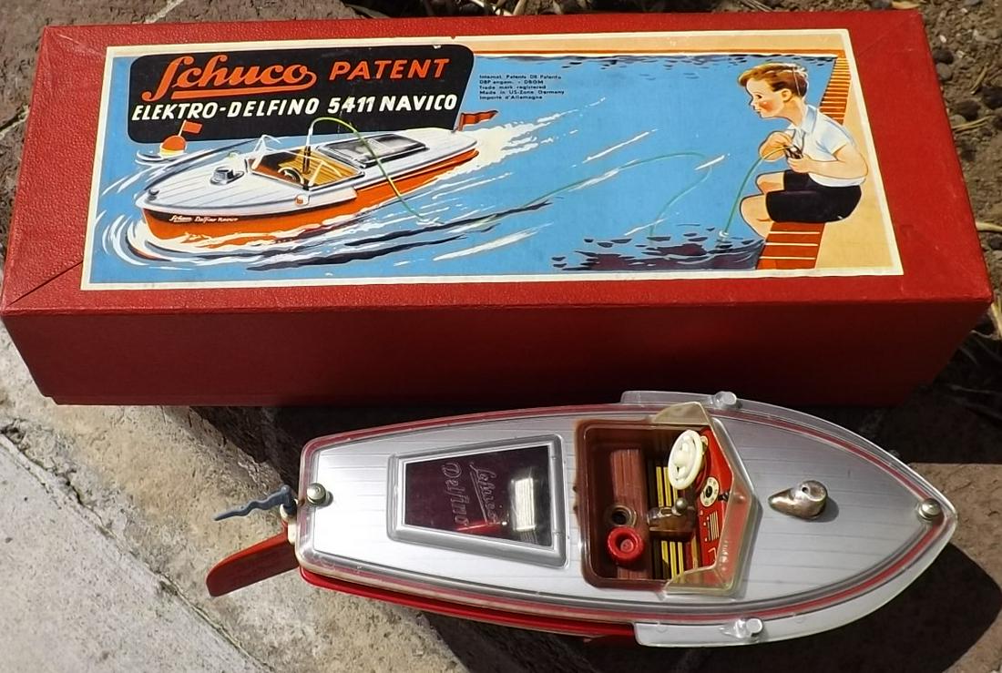 Schuco "Navico-Delfino" 5411 speedboat, Made in (1 of 7)