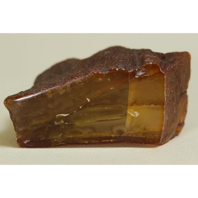34 gr. Baltic amber stone raw fossil Kaliningrad: This is natural raw (rough) Baltic amber stone. Found some time ago in Russia, Kaliningrad. Vintage, antique. No treatment. Not polished. Weight: 34 gram Size: 27x30x54 mm Age: 45-50 million years old