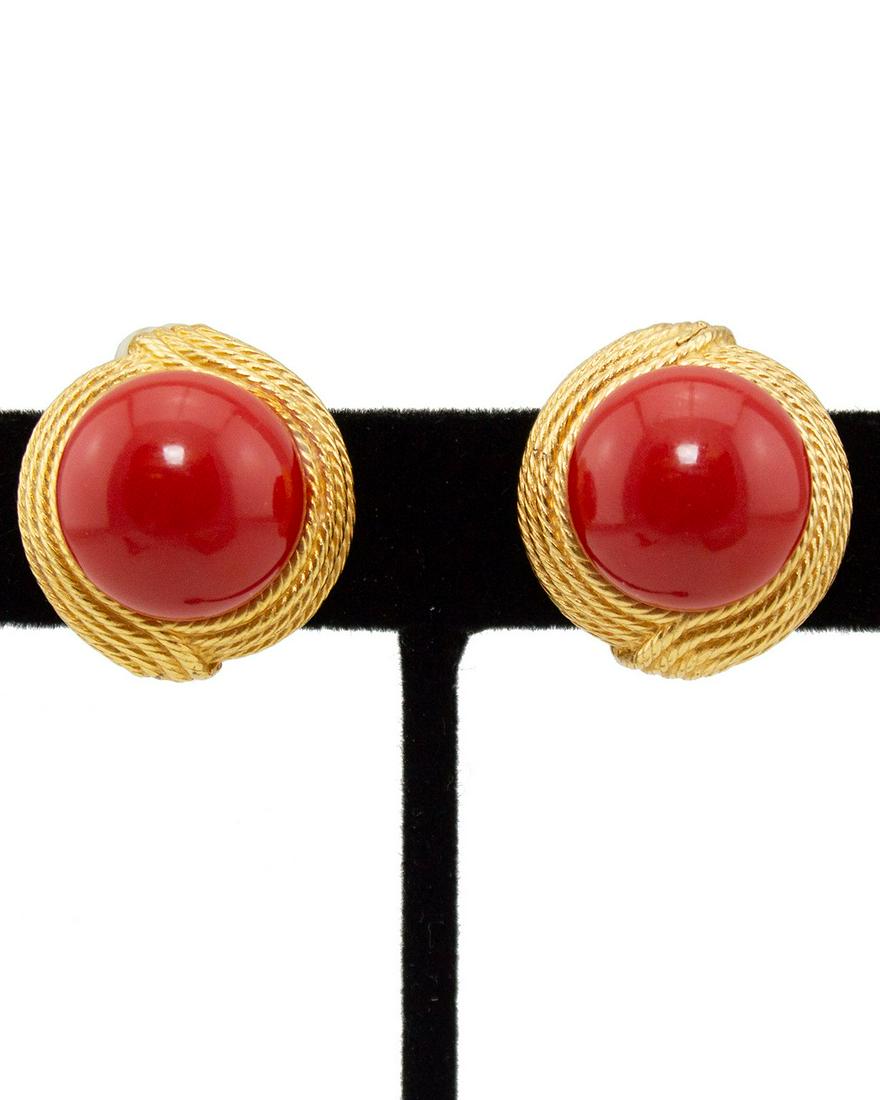 Ciner Faux coral & gilt metal clip earring: Brand: Ciner Title: Ciner Faux coral & gilt metal clip earring Additional Information: 1960's made in USA by Ciner faux coral clip on earrings with gilt metal braided trim. Nice mid size round shape p