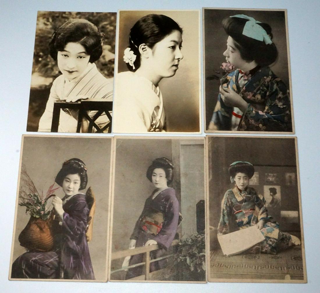 Japan Meiji Small Photos of Geisha & Beautiful Woman: Up for sale from a recent consignor in Honolulu Hawaii, this group of 6x 19th century Japanese Meiji period small photographic postcard prints of Geisha and beautiful woman. Most of the photos are sta