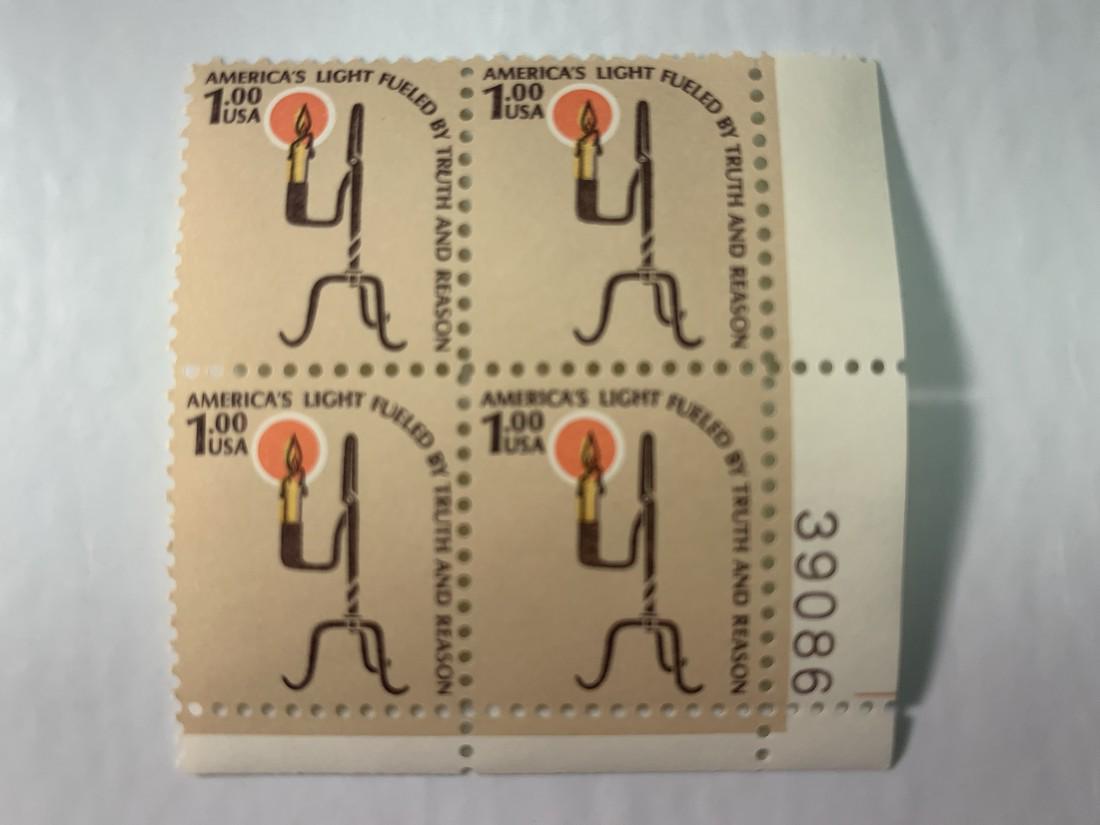 Scott NO. 1610 1 each Plate Block MNH: No Reserve! Title: Scott NO. 1610 1 each Plate Block MNH Date/Period: 1975-81 Additional Information: 1 dollar Rush Lamp (1979) 1 each MNH Plate Block Scott No. 1610 Shipping: Domestic: Flat-rate of $