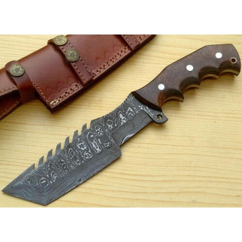Tracker damascus steel knife sheesham wood leather: Knife "Duxbury" made of damask steel. Handle – sheesham wood and scabbard - genuine leather. Damascus knives are very durable, look great and keep sharpness perfectly. Damascus steel has high qualit