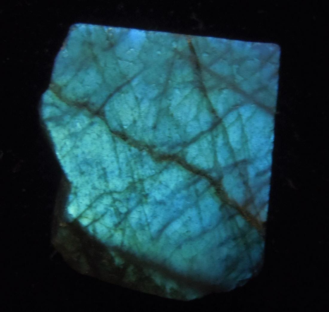 21.49 GRAM SET OF 3 IRIDESCENT LABRADORITE: Title: 21.49 GRAM SET OF 3 IRIDESCENT LABRADORITE Origin: Ampanihy, Atsimo-Andrefana, Madagascar Size: 2-2.5 cm / 21.49 gram Additional Information: set of 3 iridescent, multicolor and translucent lab