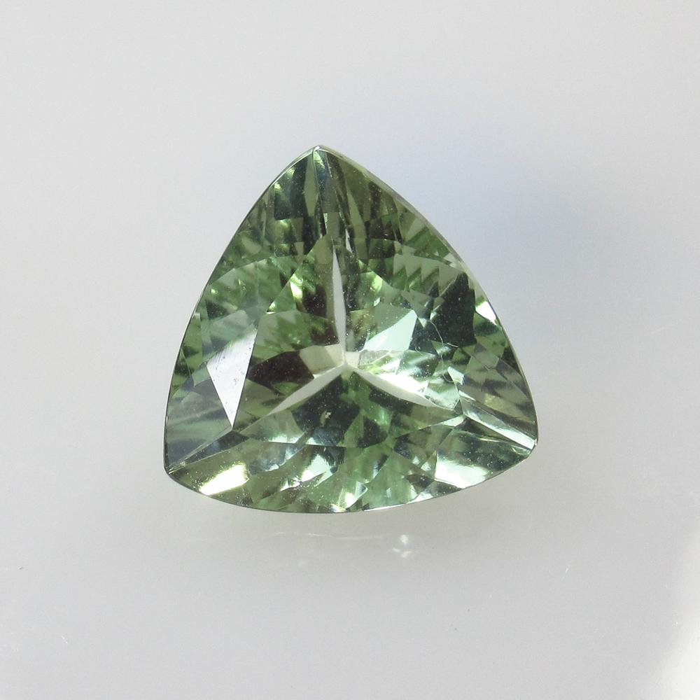 7.65 Ct Natural Green Amethyst Trillion Cut (1 of 2)