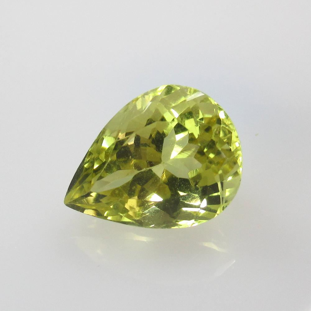 5.80 Ct Natural Lemon Quartz Pear Cut: No Reserve! Title: 5.80 Ct Natural Lemon Quartz Pear Cut Stone Clarity: VVS Gemstones: Natural Lemon Quartz Carat Weights: 5.8 Size/Dimensions: 14.00 x 10.50 x 8.40 mm Additional Information: Top Clas