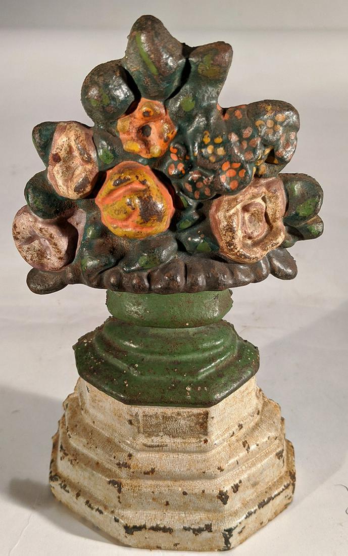 Cast Iron Flower Pot Doorstop (1 of 2)